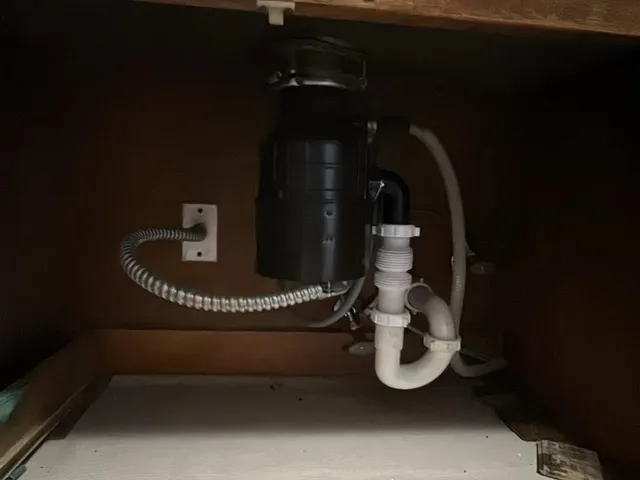 Sink, Ladder & Mailbox