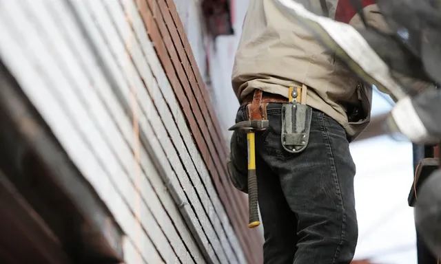 The Smart Fix Handyman vs DFW Improved in Dallas: An Honest Comparison