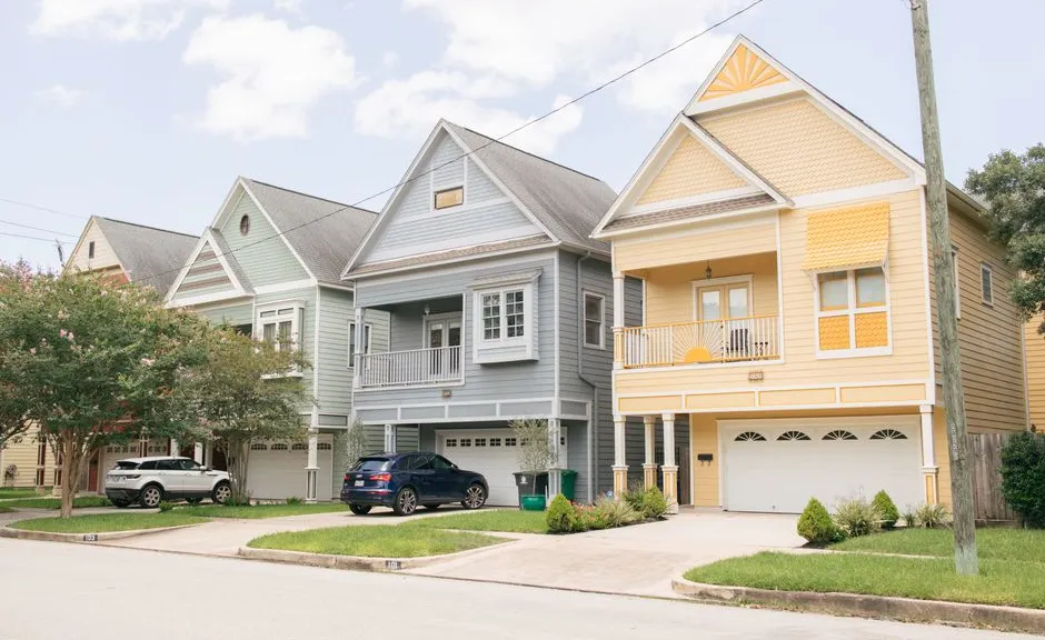 Summer Home Maintenance in Houston: A Handyman’s Checklist for Heat and Humidity