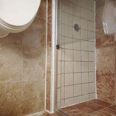 Shower Caulk Replacement — gallery image 1